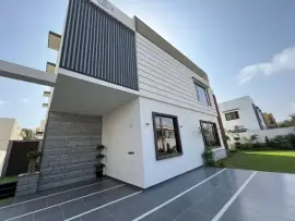 Luxury 800 Sq Yards Bungalow For Sale 7 Bedrooms, Swimming Pool, Full Basement | DHA Phase 8,, Residential, Houses